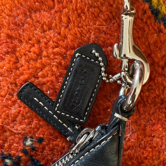 SOLD!! Coach black leather hobo bag - Picture 2 of 7